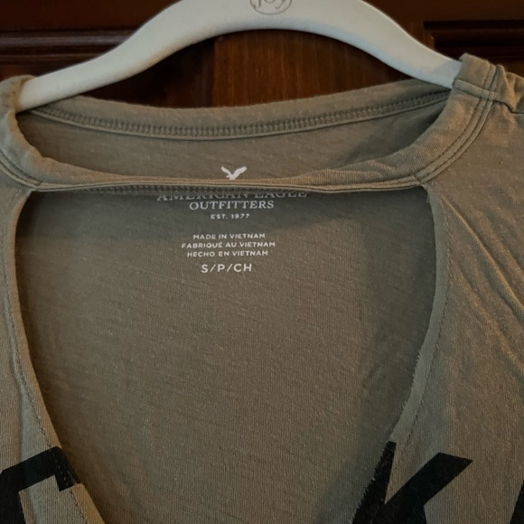 Boston graphic tee with cutout - Picture 2 of 3